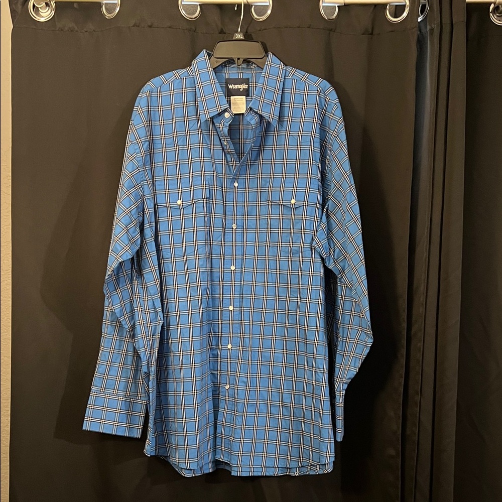 Wrangler Men's Casual Blue Checkered pearl snap dress shirt